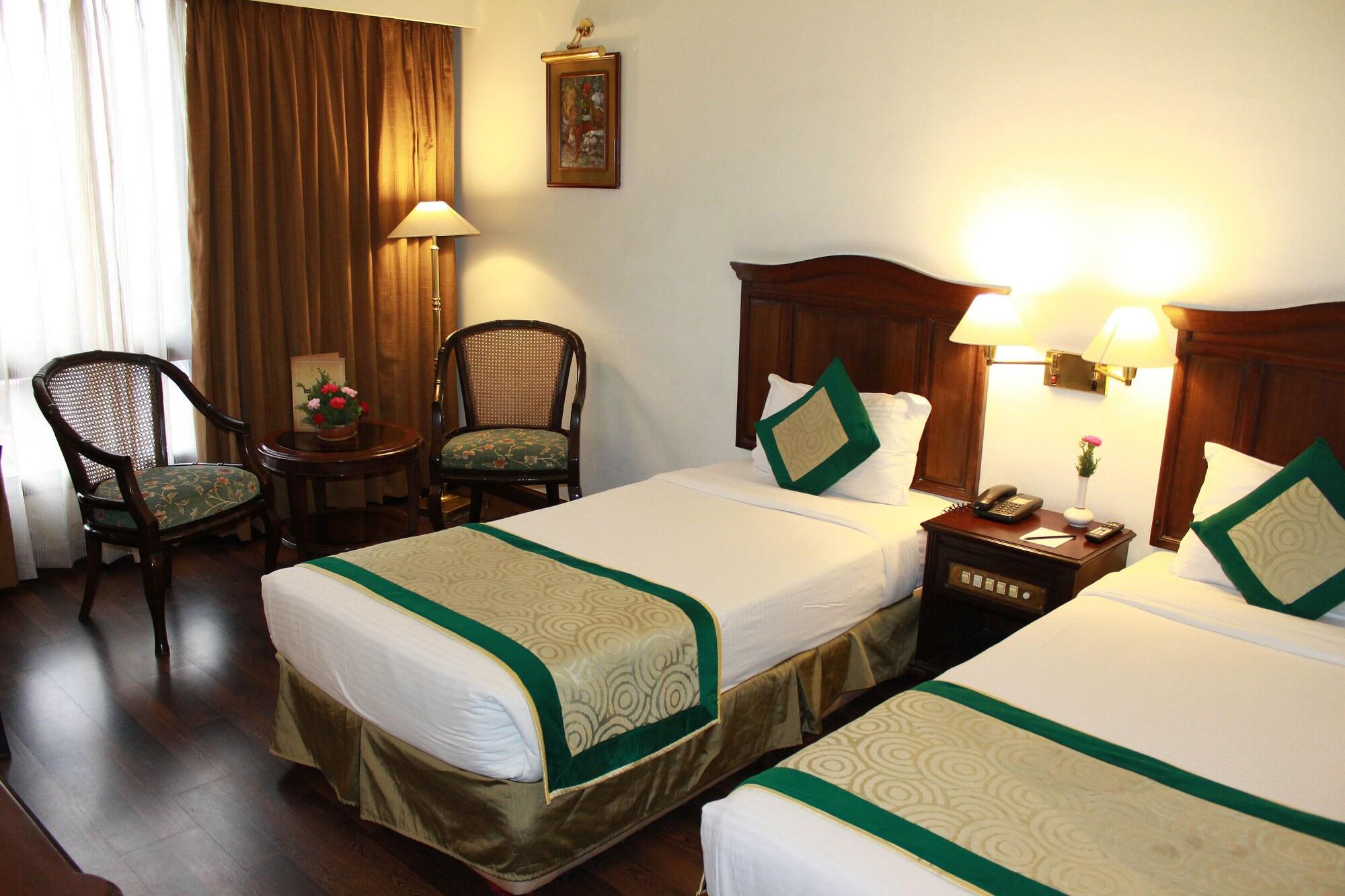 Grand Hotel Kathmandu Exteriör bild