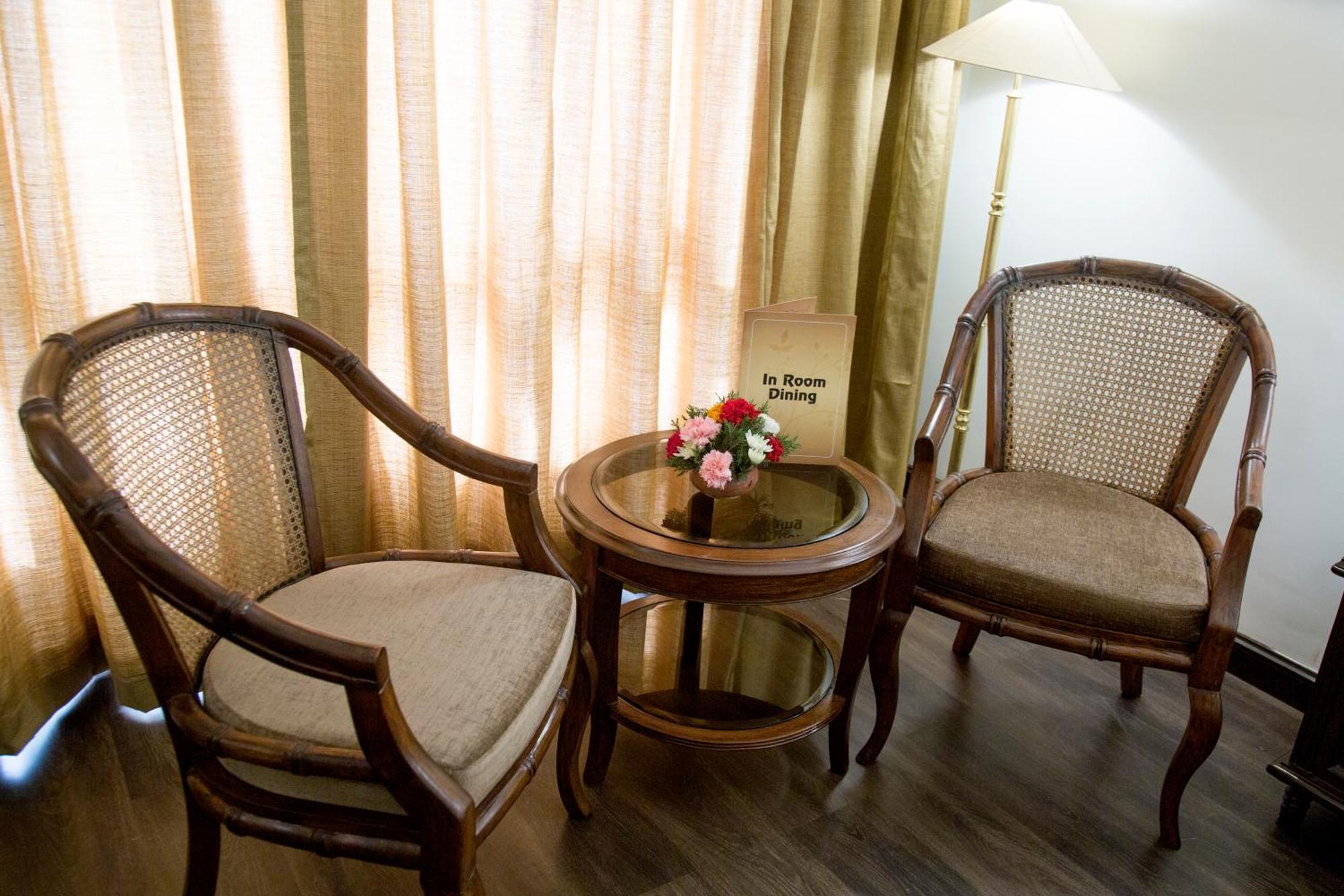 Grand Hotel Kathmandu Rum bild