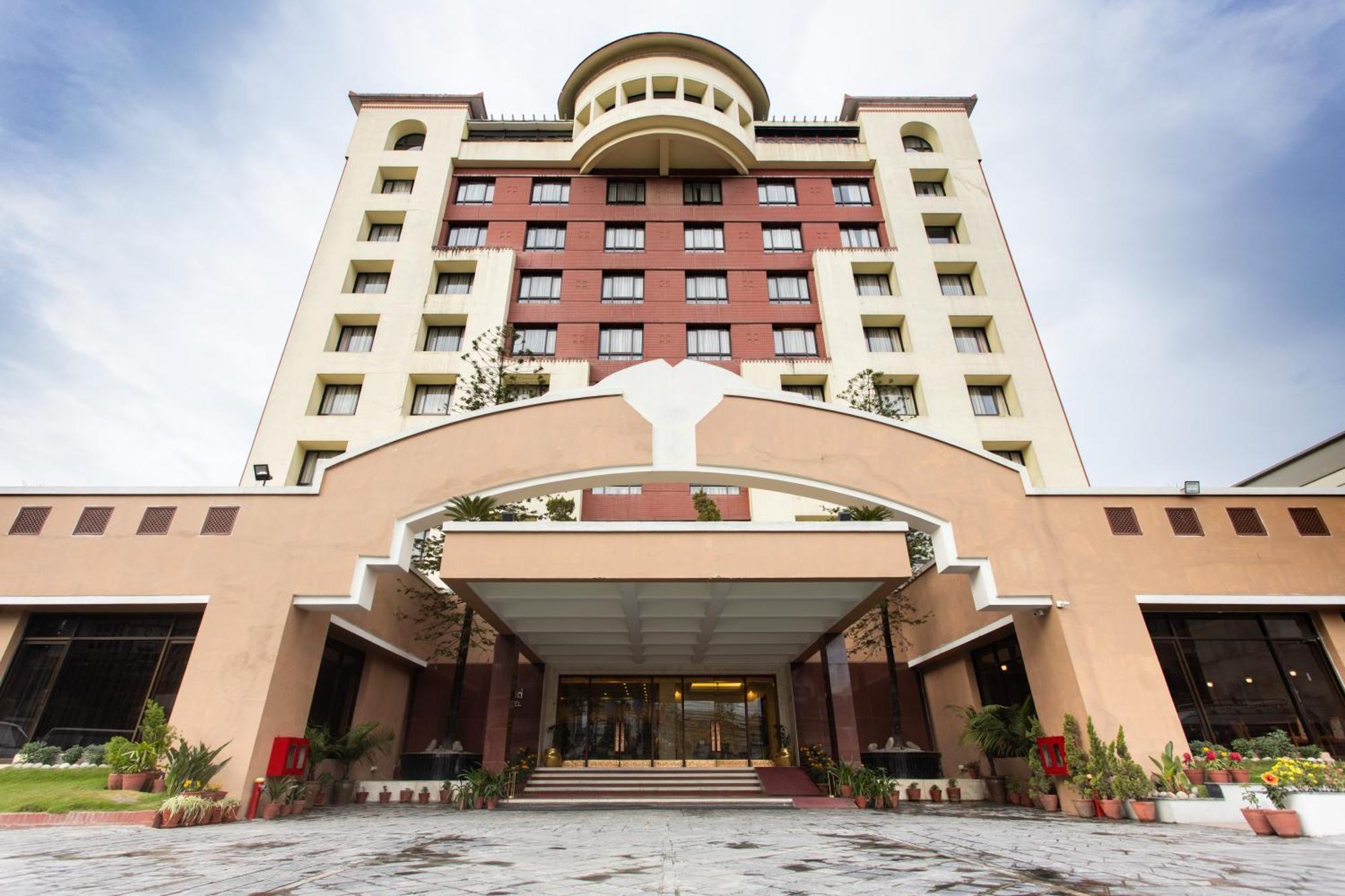 Grand Hotel Kathmandu Exteriör bild