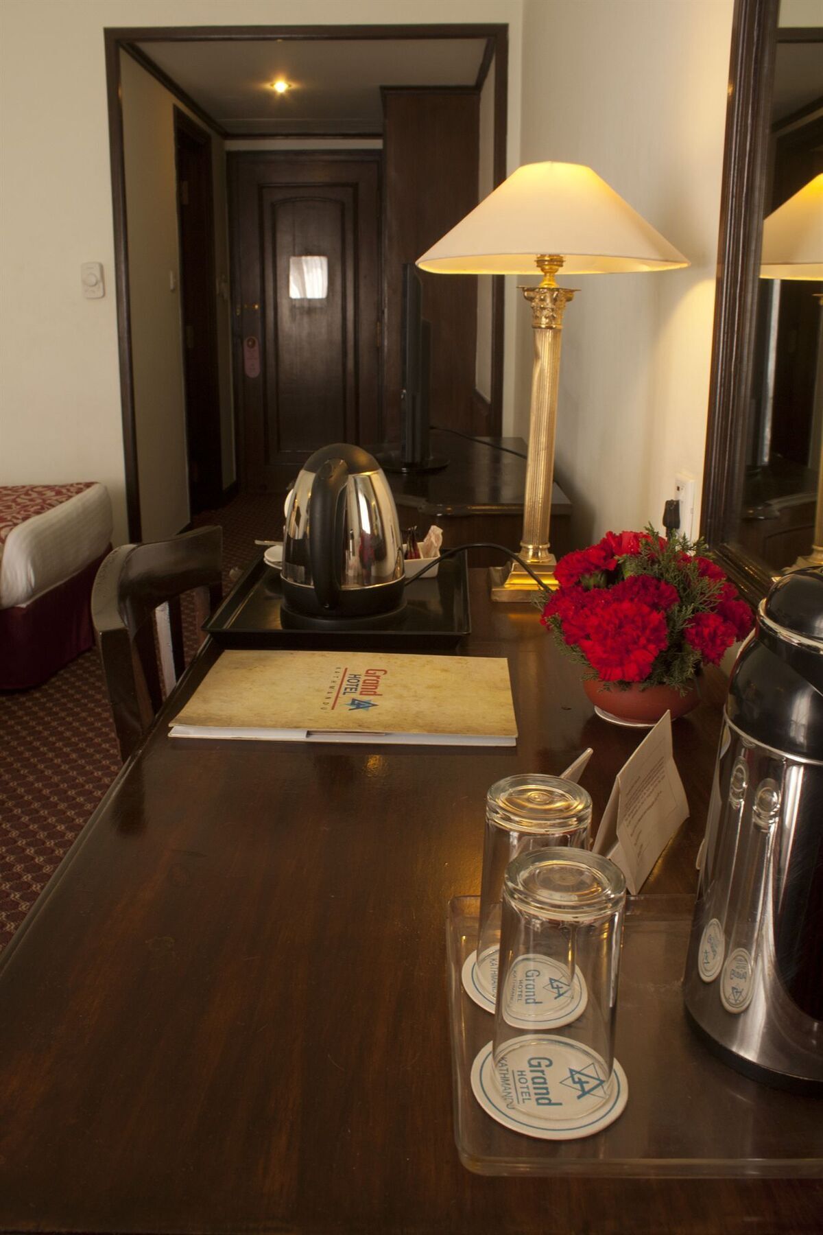 Grand Hotel Kathmandu Exteriör bild