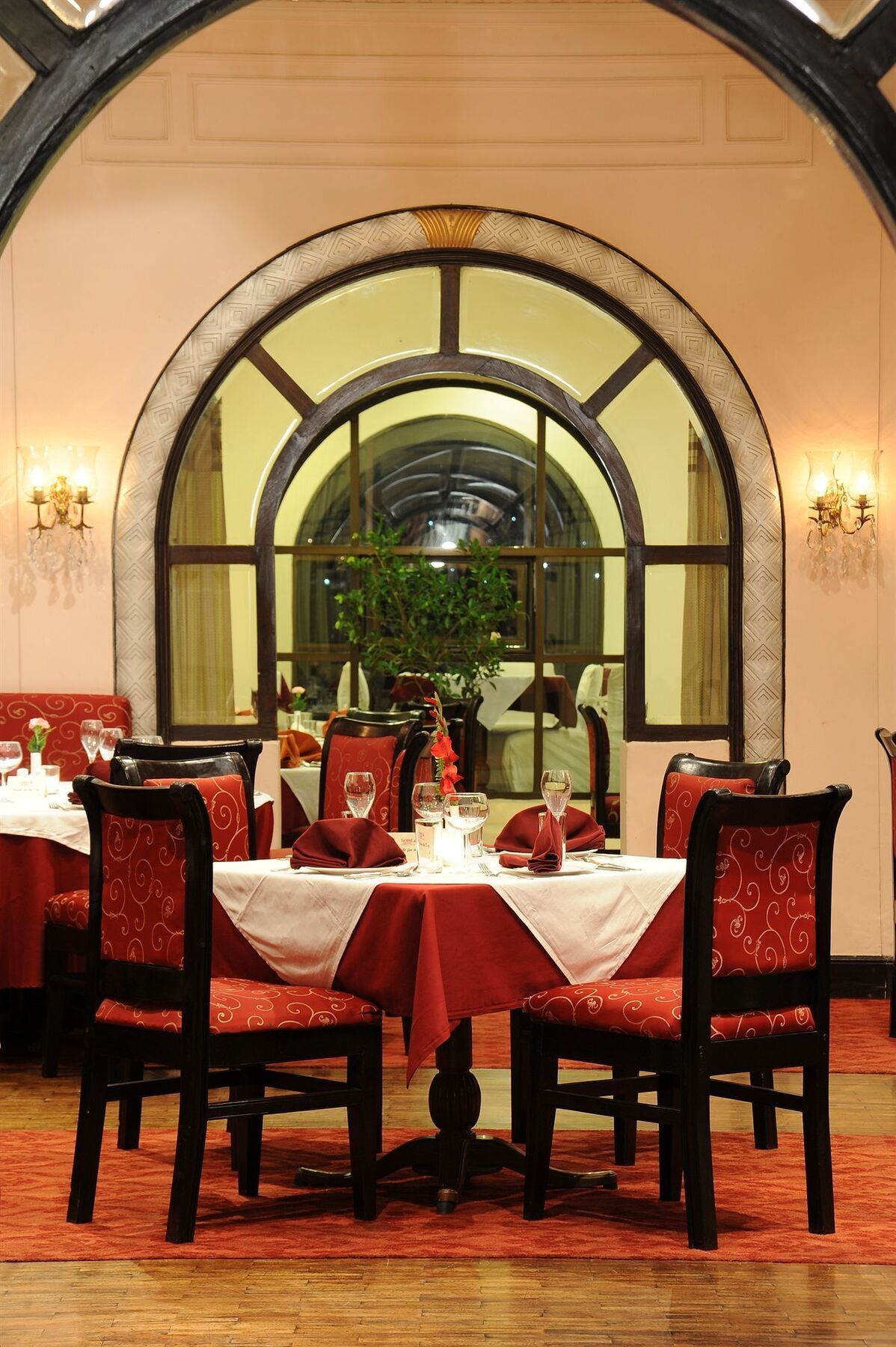 Grand Hotel Kathmandu Exteriör bild